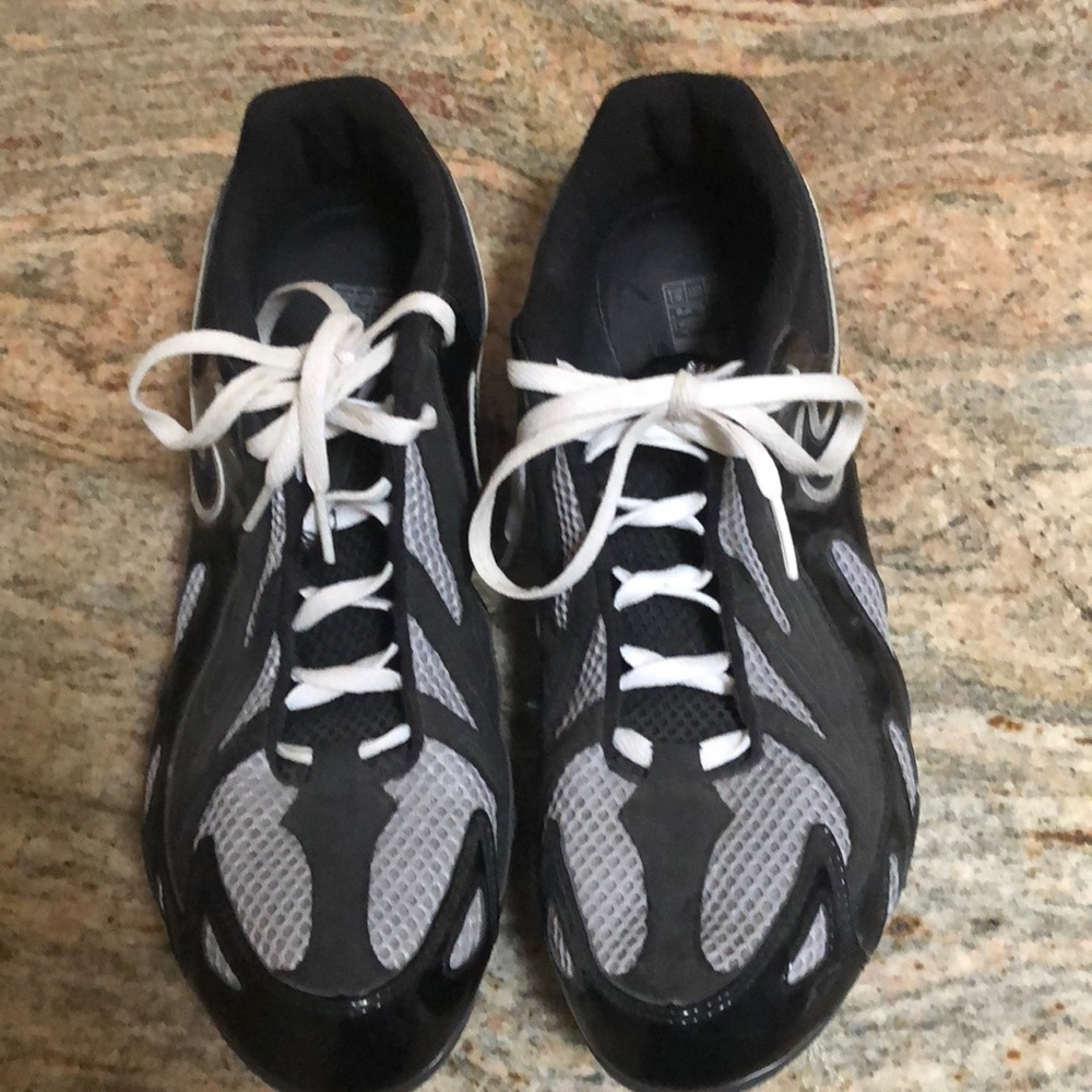Men’s track spikes